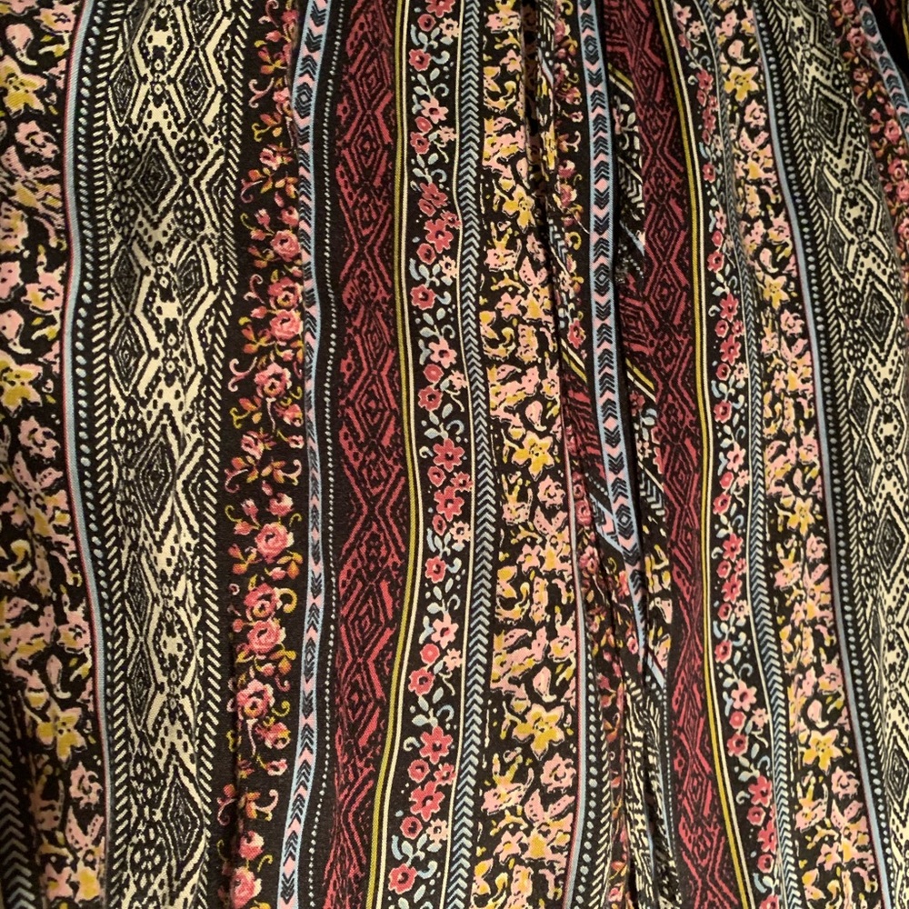Cuffed trendy patterned pants - Picture 3 of 3